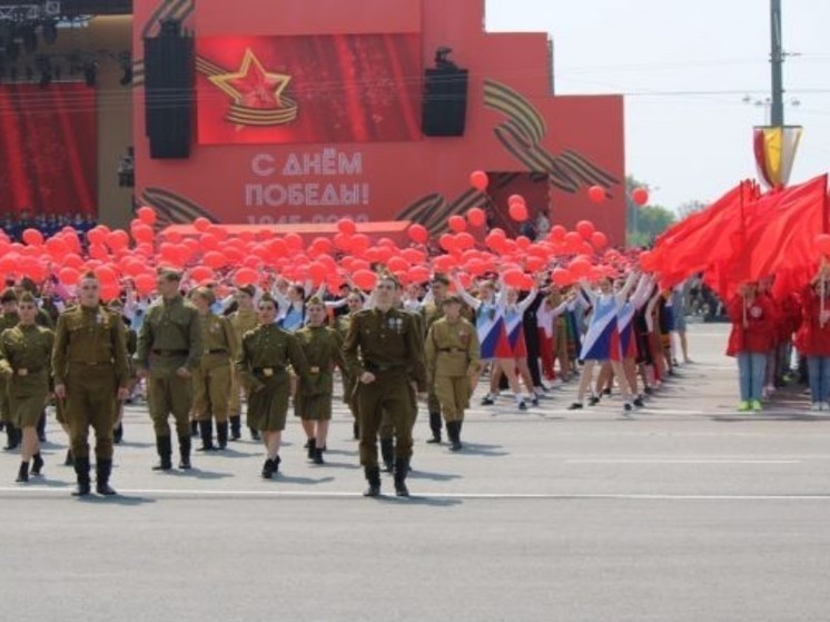 На оформление Ростова ко Дню Победы потрятят около 14 миллионов рублей