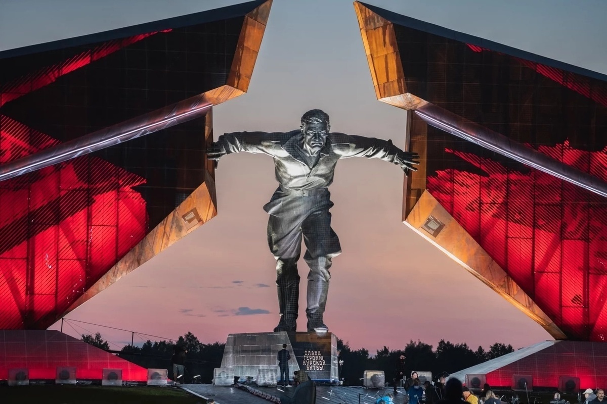 Поныри мемориальный комплекс