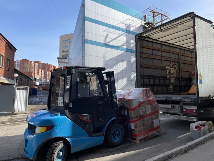 Из Иркутска в зону СВО отправили более 8 тонн гуманитарной помощи