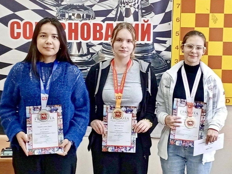Ямальская шахматистка привезла награду с чемпионата Урала