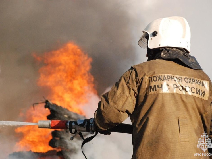 За вечер в Ярославской области сгорели баня, дачный дом и трансформатор