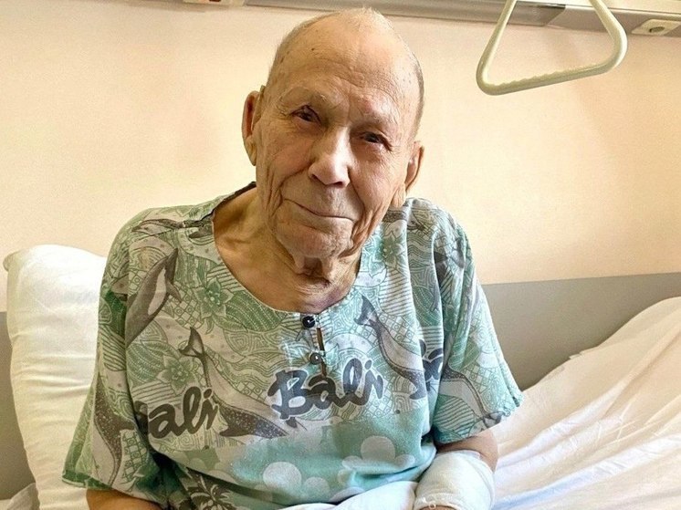В Тюмени врачи поставили на ноги 94-летнего пенсионера