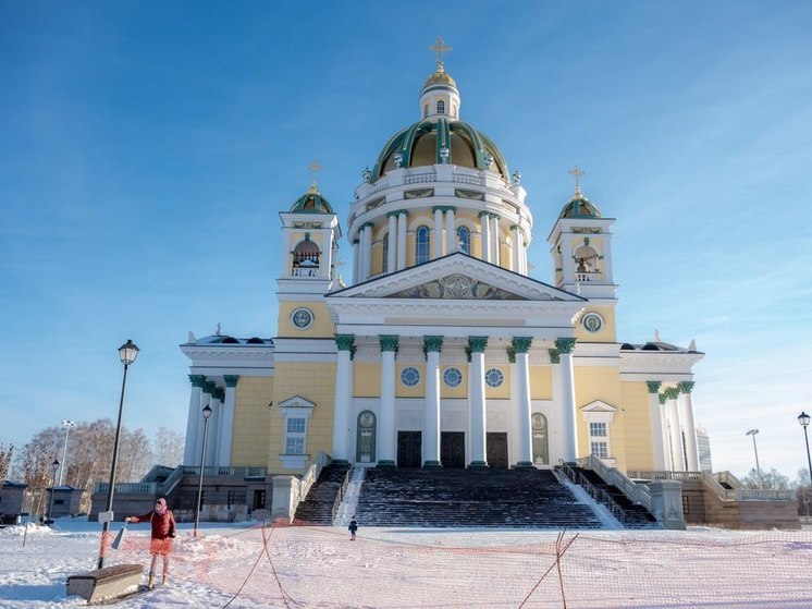 Роспись кафедрального собора в Челябинске начали вести в круглосуточном режиме