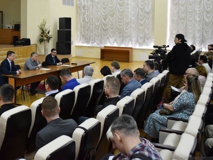 В Пензе прошло совещание по вопросам месячника по благоустройству