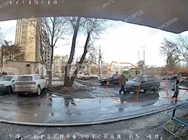 В Челябинске полиция задержала сталкера, следившего за девочкой