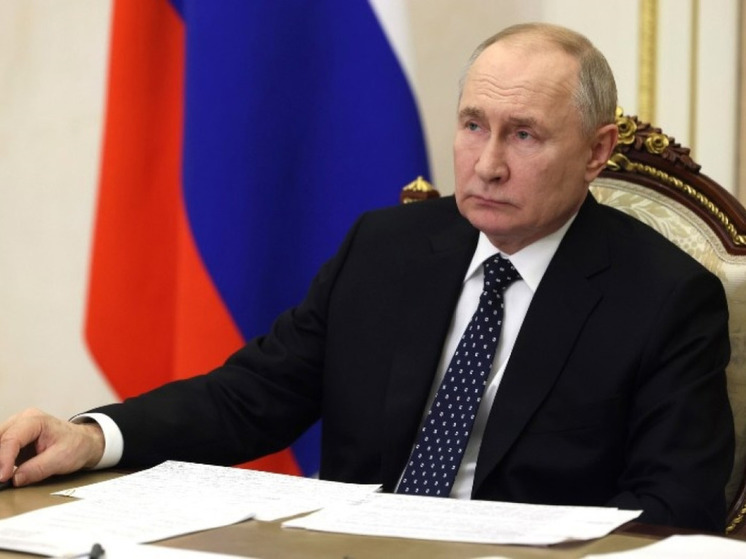 Не путают собственную шерсть с государственной: Карелию отметили на совещании у Путина