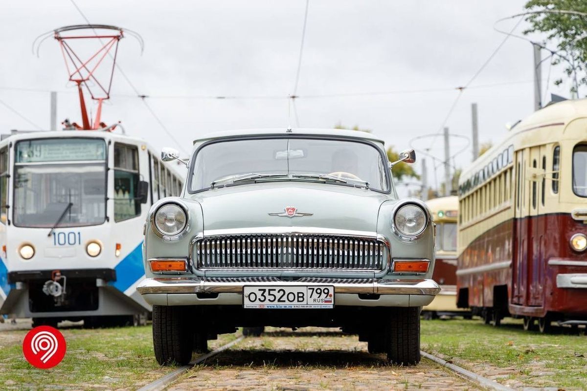Deputy Mayor of Moscow Maxim Liksutov spoke about the opening of a retro exhibition of trams and cars after the parade on April 6