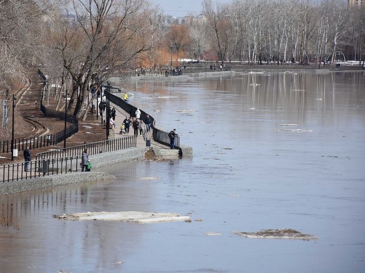 В Оренбурге из-за серьезной паводковой ситуации введен режим ЧС