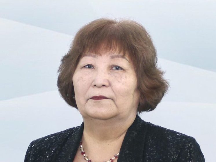 Звание заслуженного учителя России присвоили преподавателю из Якутии