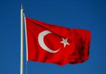 Турция отменила безвиз для граждан Таджикистана

Власти Турции отменила безвизовый режим для граждан Таджикистана, больше граждане этой страны без визы не могут пересечь турецкую границу, сообщает РИА Новости со ссылкой на официальное издание Resmi Gazete