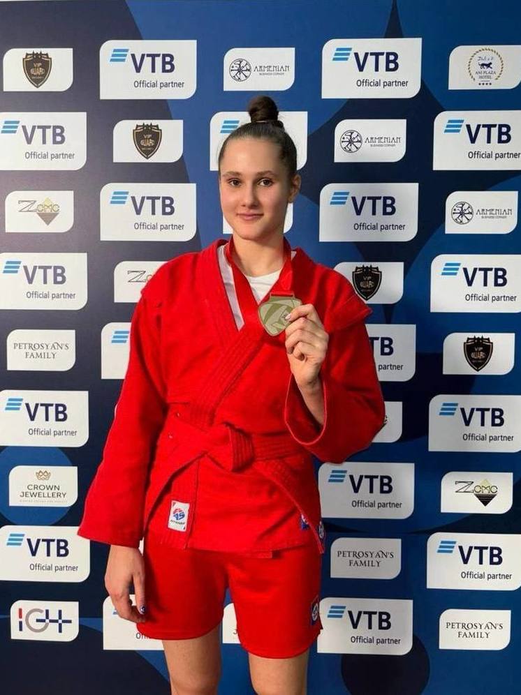 Омичка Дарья Казанцева победила на этапе Кубка мира по самбо