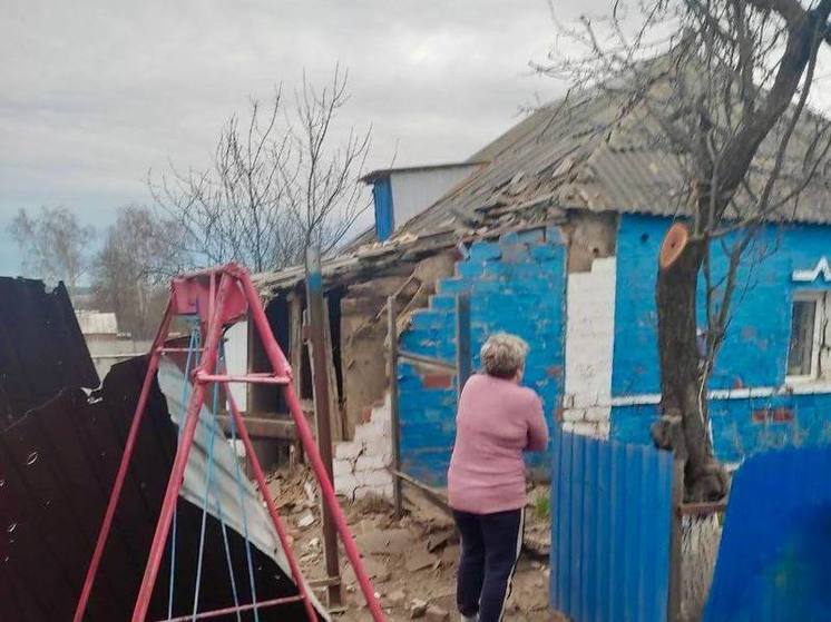  Два частных дома и хозпостройка пострадали при обстреле ВСУ села Вязовое
