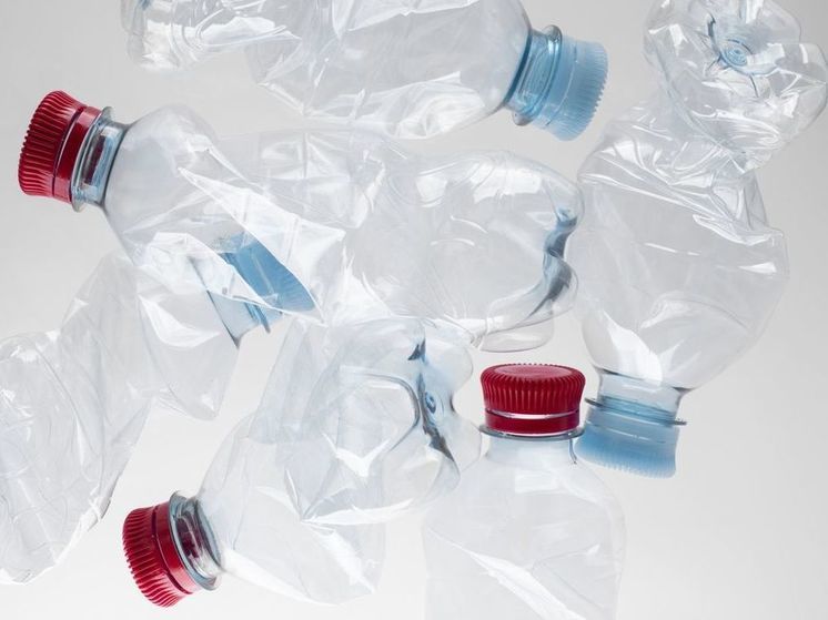 Ученые изучили пластиковые отходы и впервые подсчитали, сколько их попадает на морское дно