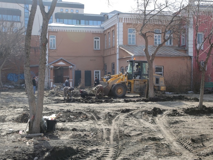 В Тюмени обновляют сквер Леонида Згерского