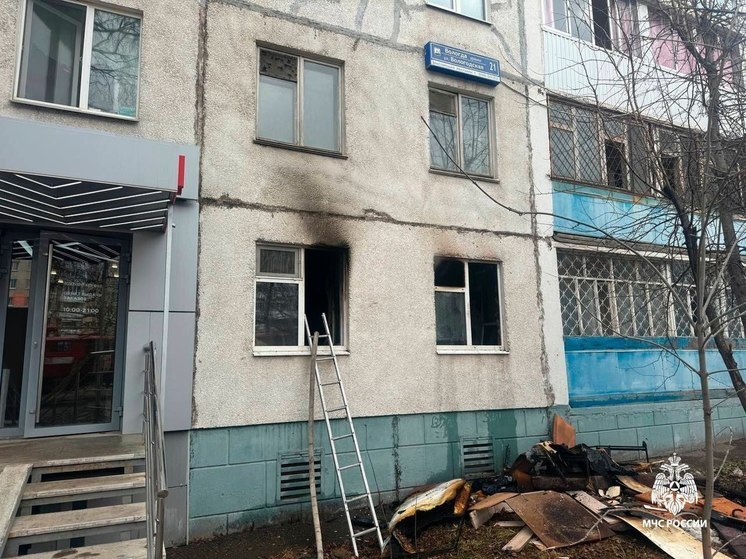 Из горящего дома в Уфе эвакуировали 16 человек