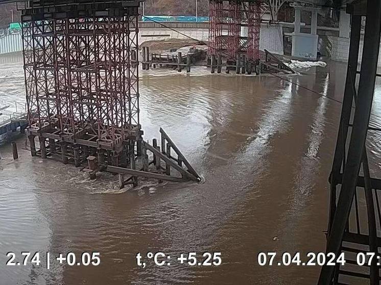 В Башкирии подтопило 17 автодорог и 13 мостов