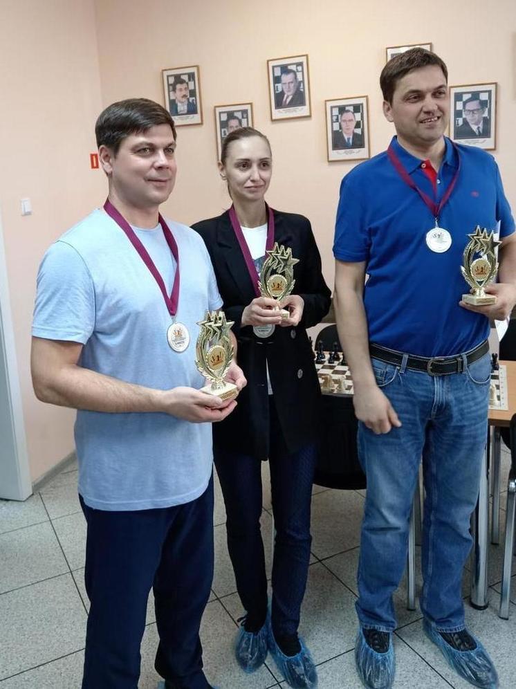 Сахалинские депутаты победили на шахматном турнире среди чиновников