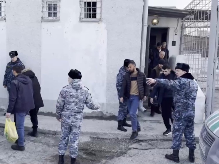 За неделю из Новосибирска выпроводили 65 мигрантов