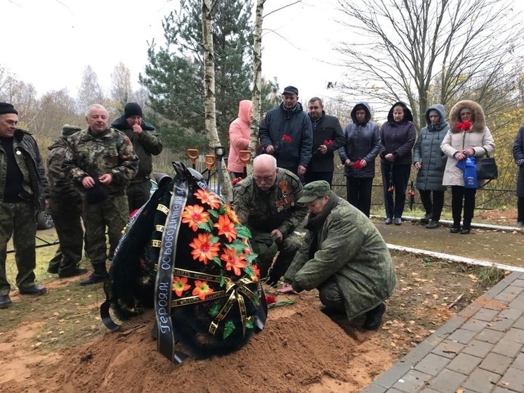 Семья погибшего красноармейца поблагодарила власти Усвятского района за помощь в перезахоронении