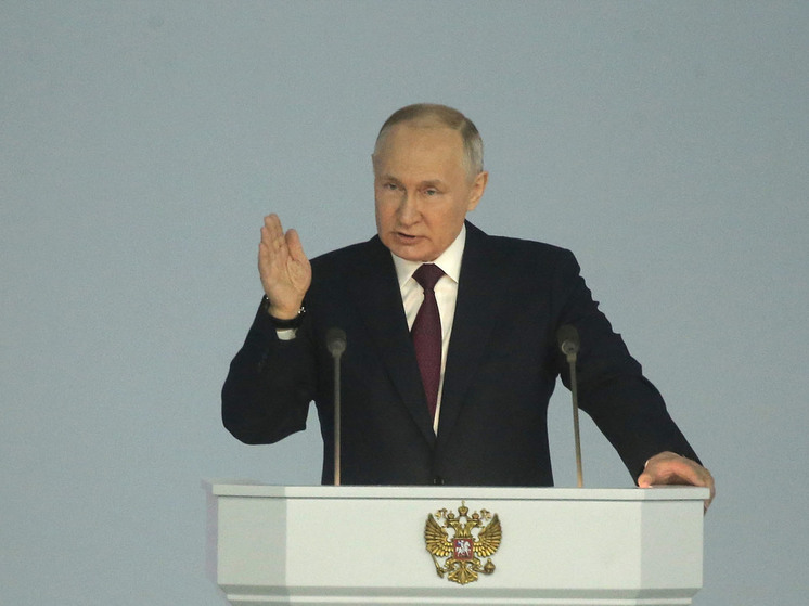 Песков заявил, что Путин не посетит зону паводков в ближайшее время