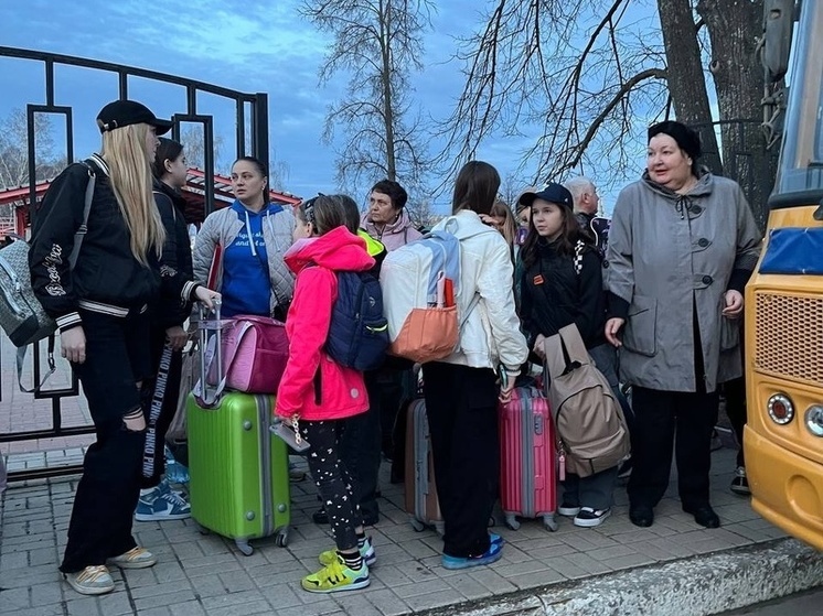 В Сасово Рязанской области прибыли 34 юных фигуристки из Белгорода
