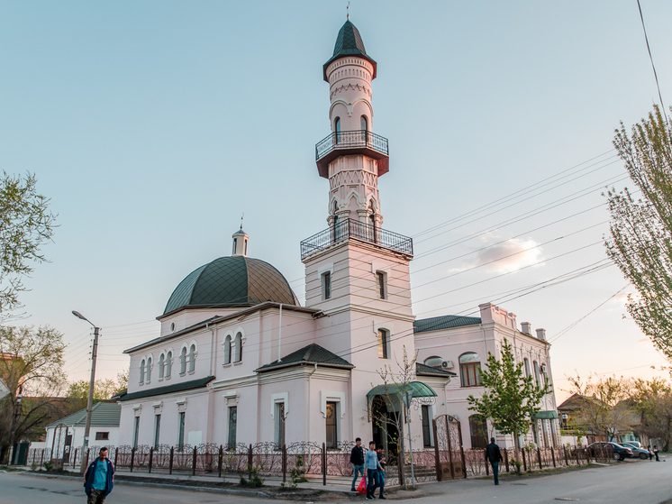 В 15 мечетях Астрахани пройдут торжественные богослужения в честь Ураза-байрам
