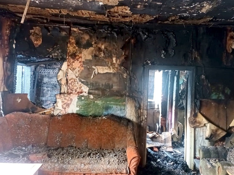 Жилой дом горел в Томском районе поздно вечером 8 апреля