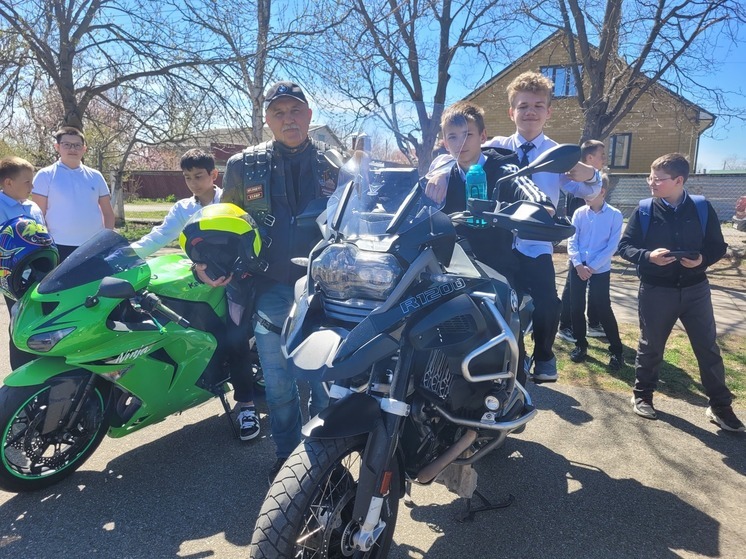 Ставропольские байкеры взялись за воспитание школьников