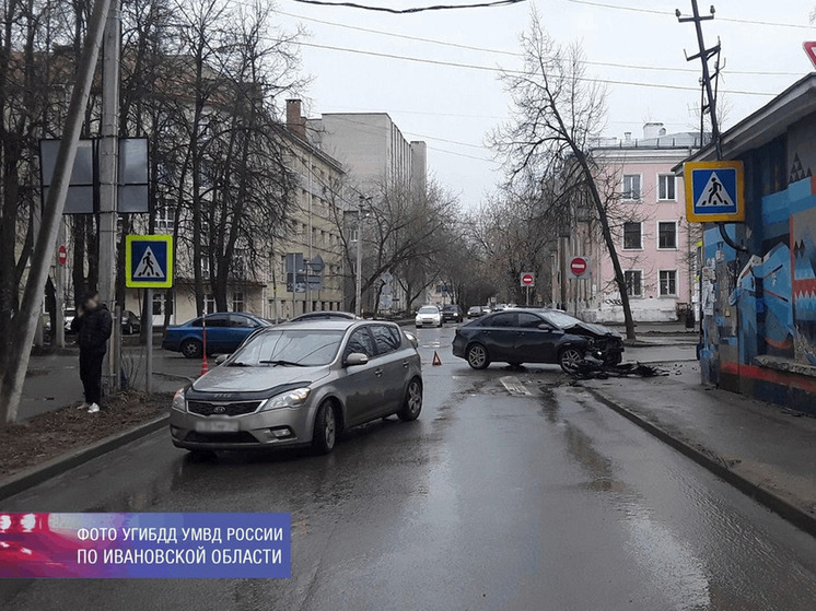 В Иванове 24-летний начинающий водитель стал виновником ДТП с пострадавшим