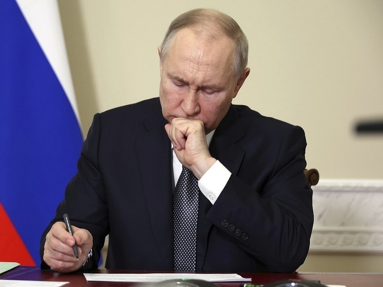 Песков: ситуация с паводками в российских регионах остается в центре внимания президента Путина