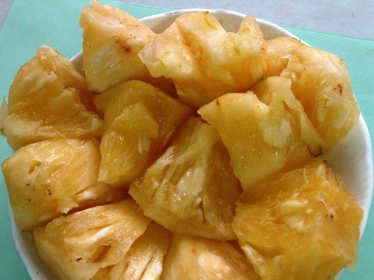Более 40 тонн ананасов из Центральной Америки ввезли в Псковскую область в марте