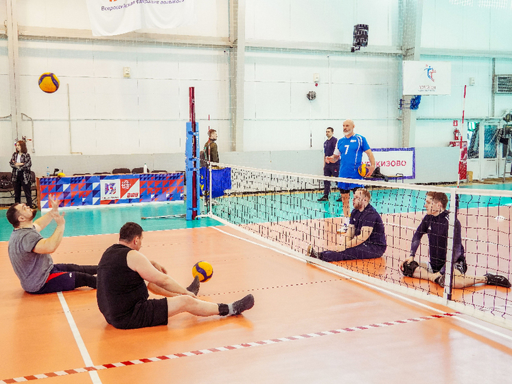 В Воронеже создали команду по волейболу сидя, состоящую из ветеранов СВО