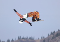 В минувшие выходные в горах близ Алматы прошел фестиваль зимнего экстрима, в рамках которого лыжники и сноубордисты показали зрителям уровень мастерства катания и высоту акробатических навыков