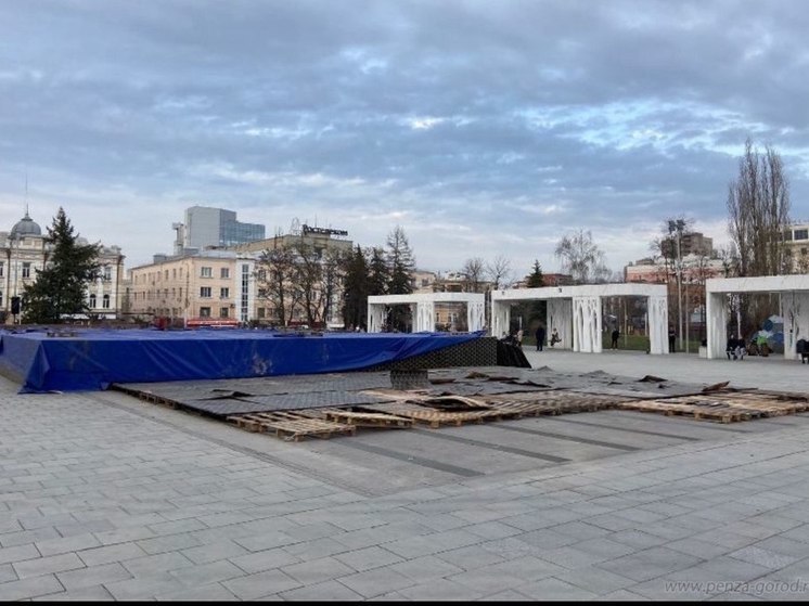 В Пензе приступили к подготовке главного фонтана города к лету