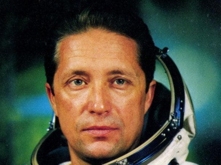 На 90-м году жизни умер рязанский космонавт Владимир Аксенов