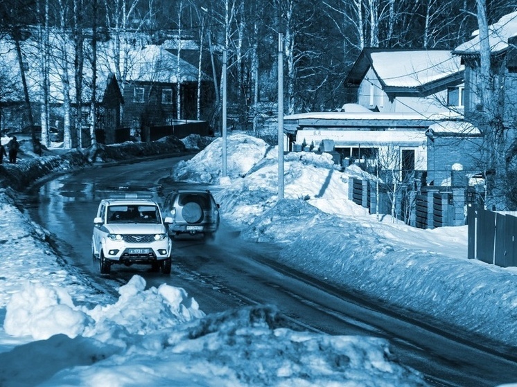 Юный тусовщик в Карелии пытался угнать авто, но его остановил сугроб