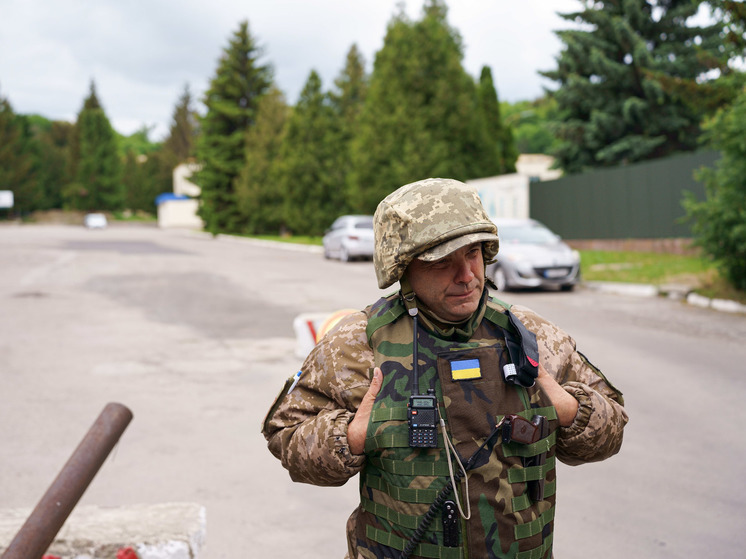 Экс-офицер ВСУ Лапин: Киев может сдать Часов Яр быстрее, чем Авдеевку