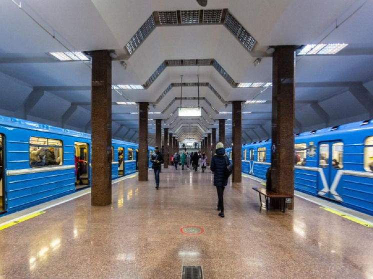 В Новосибирске временно перекрыли входы на 2 станции метро