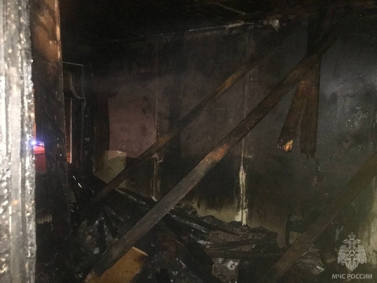 В Йошкар-Оле пенсионерка пострадала на пожаре, возникшем из-за свечи