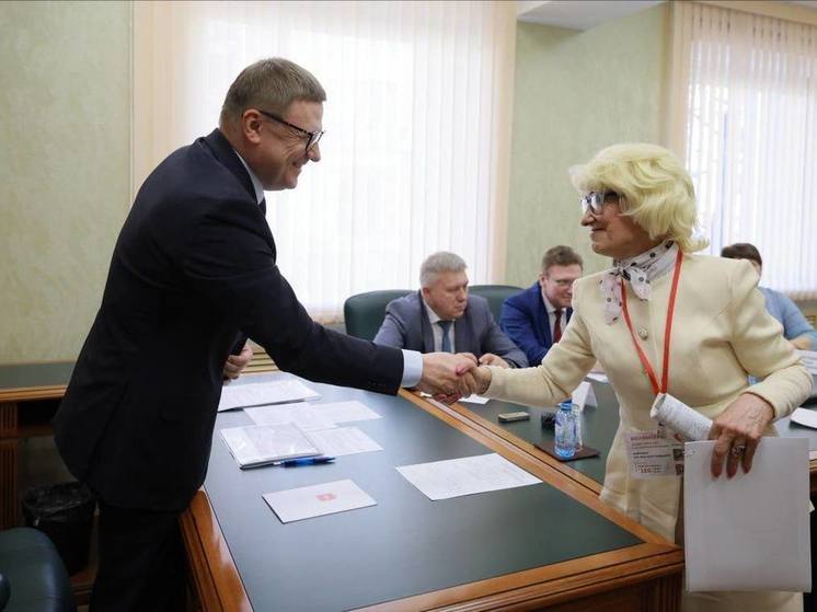 Губернатор Челябинской области Алексей Текслер встретился с гражданами  в региональной приемной президента России.