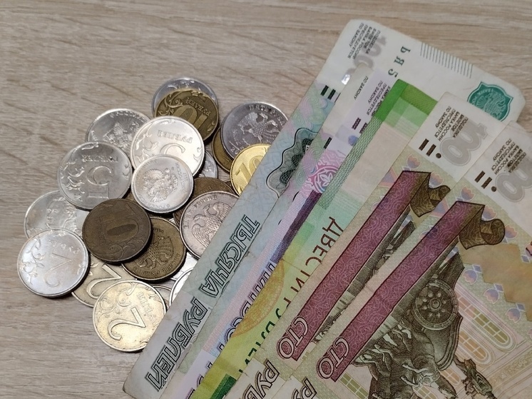 Для воссоединенных регионов РФ продлили переходный период по назначению единых денежных выплат