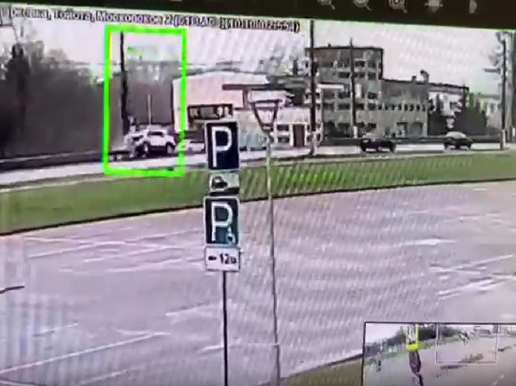 Момент серьезного ДТП на Московском шоссе в Твери попал на видео