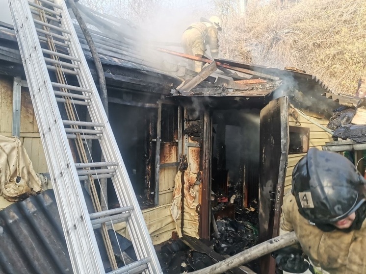 В Курске во время пожара пострадали два пенсионера и 13-летний ребенок