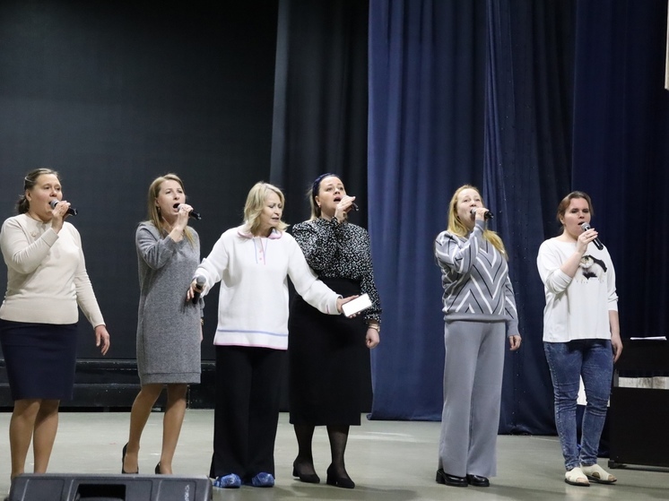 Более 470 человек готовятся петь о Победе в Архангельске