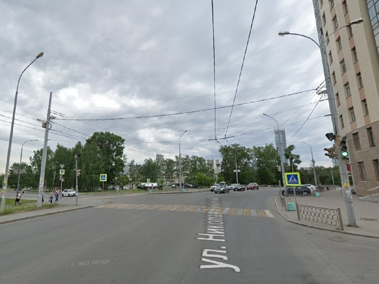 Реконструируют улицу Николая Никонова в Екатеринбурге