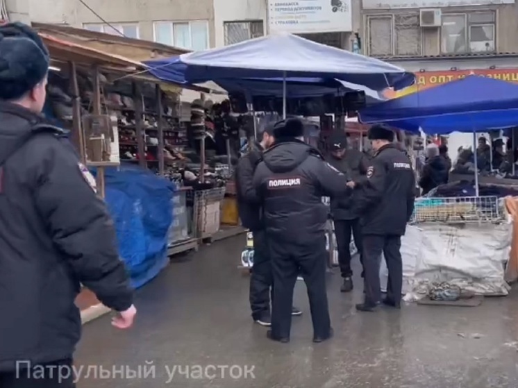 Мигранты убегали от полиции во время проверки в Екатеринбурге
