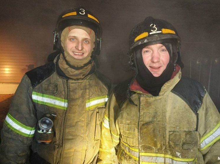 Отец и сын. Более 55 лет стажа в противопожарной службе насчитывается в семье Солдаткиных