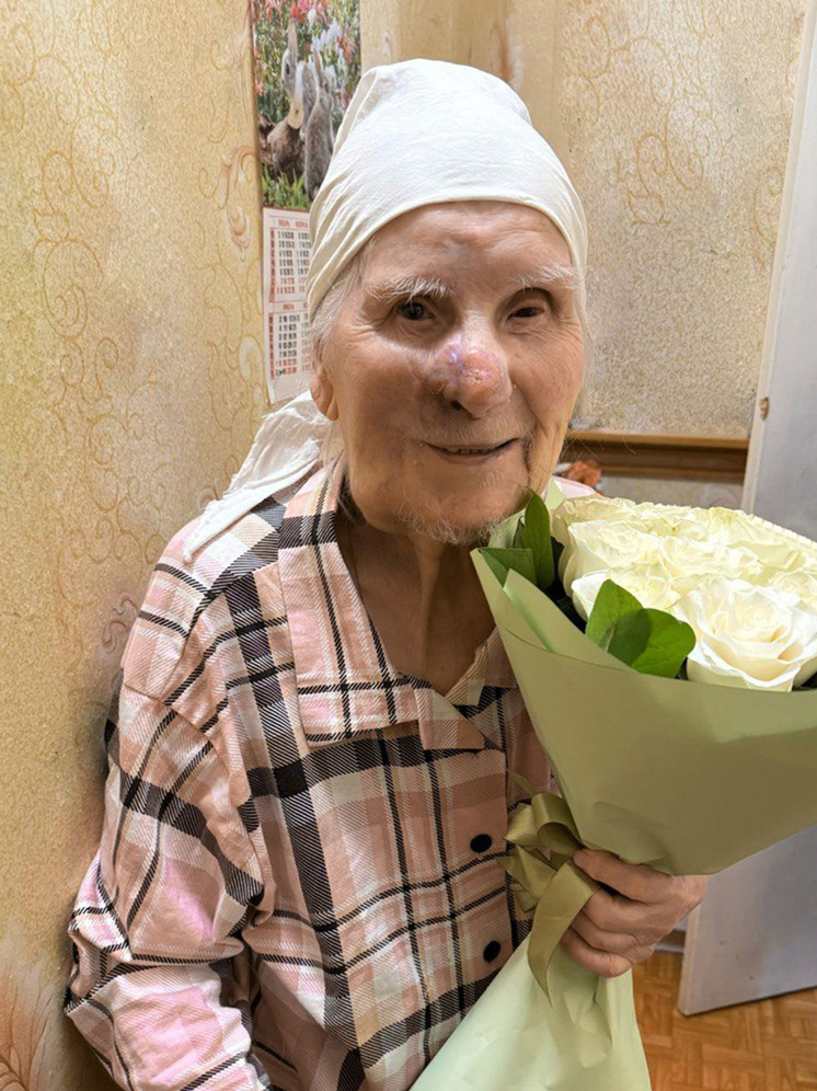 В Твери 100 лет исполнилось труженице тыла Марии Евстигнеевой