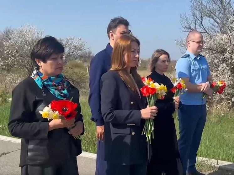 В Геническе на Херсонщине почтили память жертв фашизма