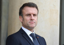 Президент Франции Эммануэль Макрон собирается отправить на Украину 126-й пехотный полк, который принимал участие в боевых действиях в Африке и Афганистане, пишет Le Mоnde
